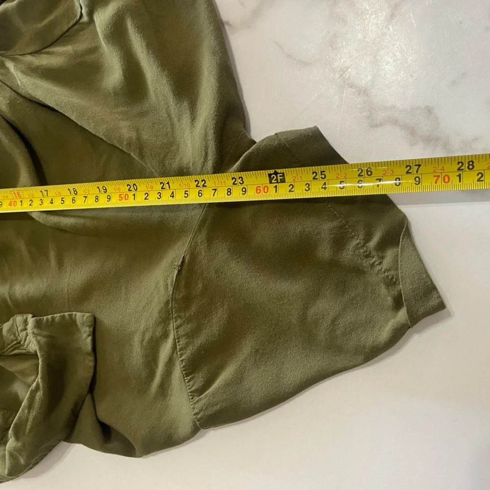 Forever 21 Olive Green Twist Front Crop Blouse | M | Collared Short Sleeve - Picture 8 of 10